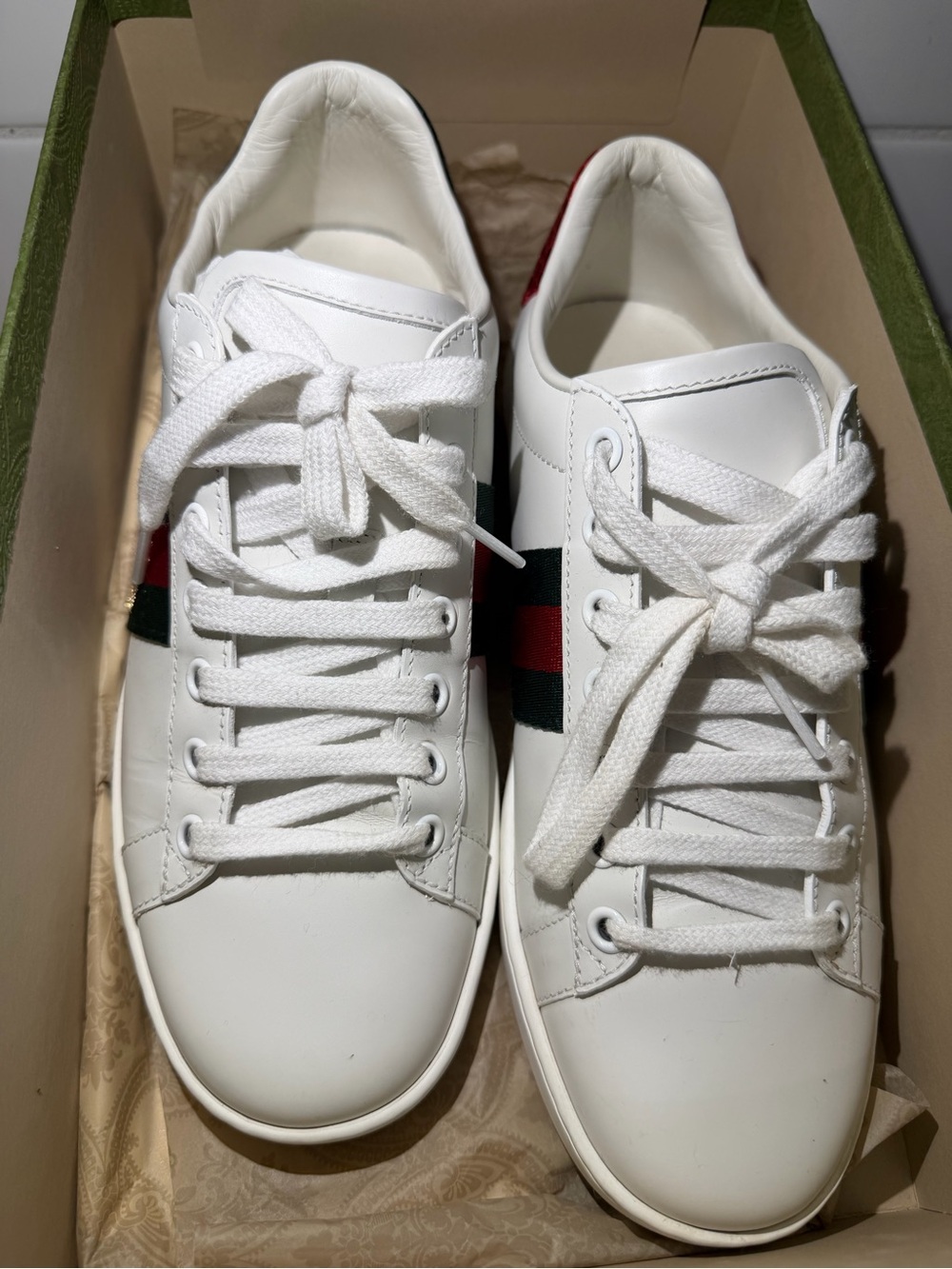 Gucci Women's Ace sneaker with bee- Size 37 - Picture 13 of 14